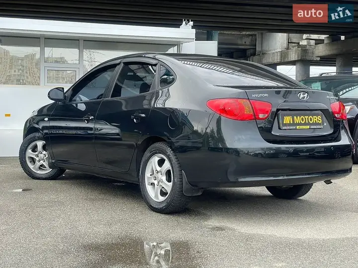 Hyundai Elantra 2008 photo 4