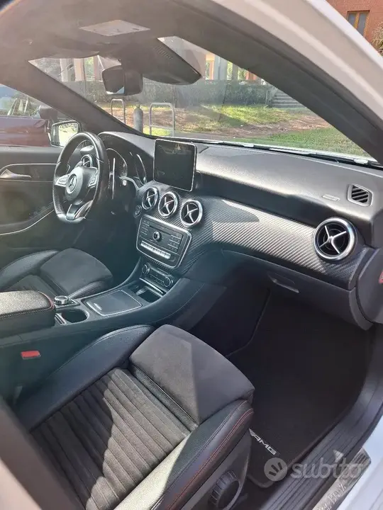 Mercedes-Benz A200D 2017 photo 5