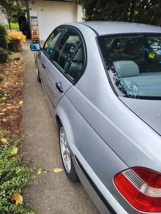 BMW 318I