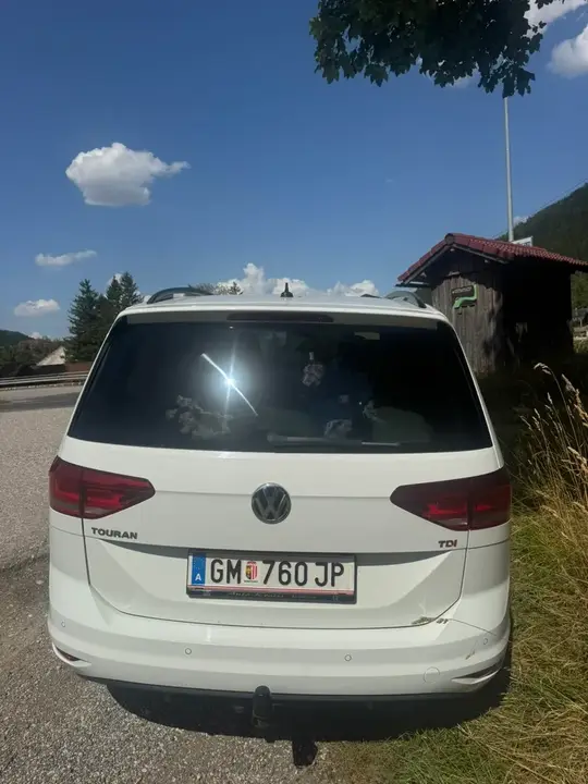 Volkswagen Touran 2017 photo 3