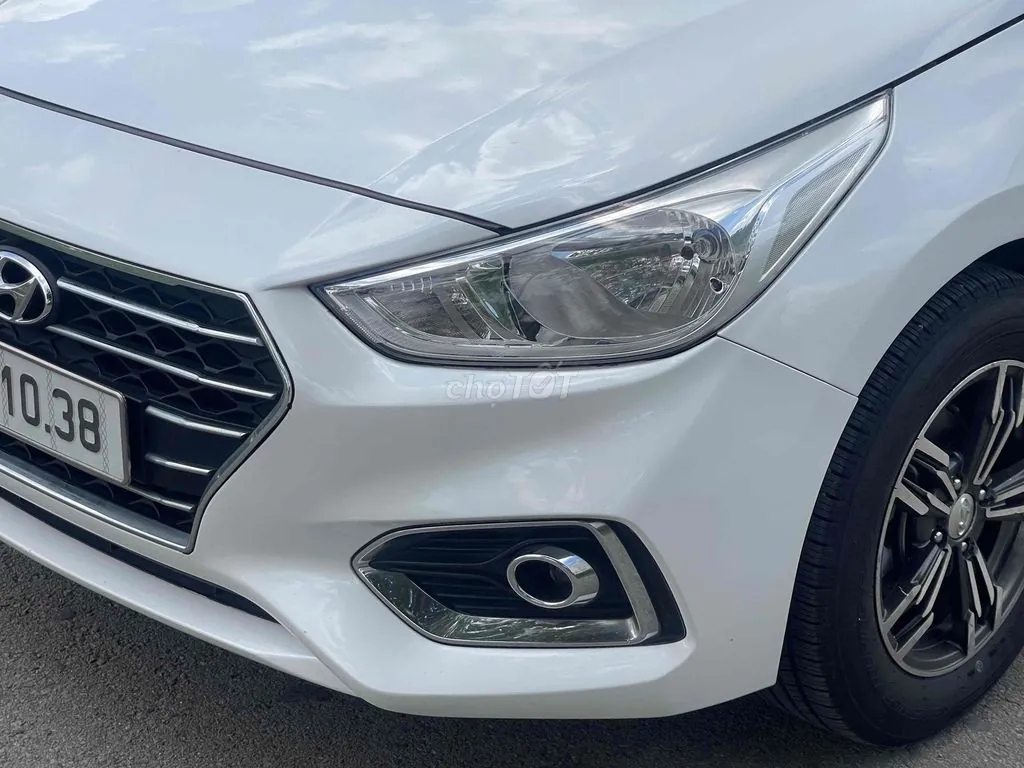 Hyundai Accent 2018 photo 2