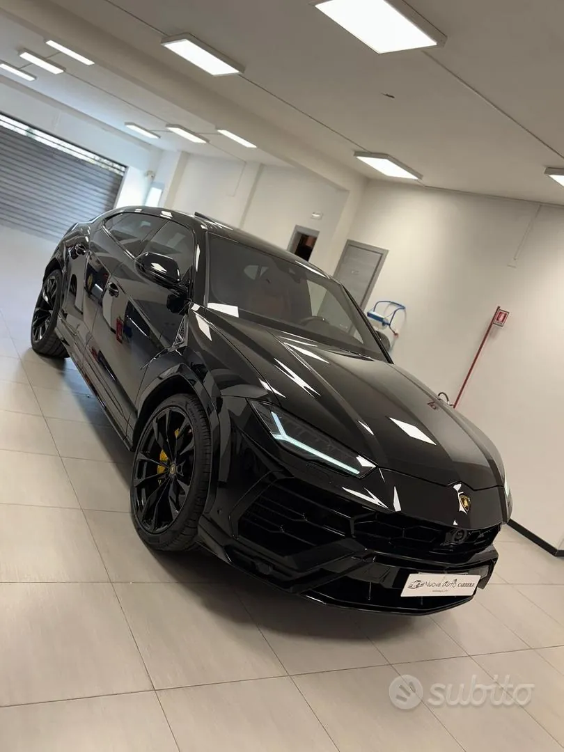 Lamborghini Urus 2022 photo 2