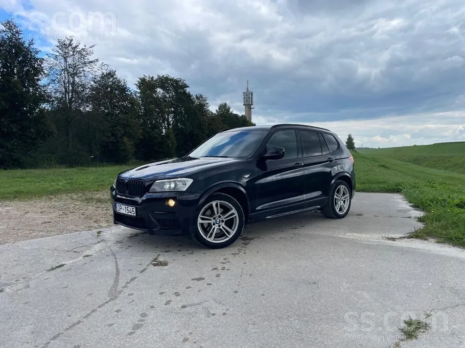 BMW X3 2012 photo 2