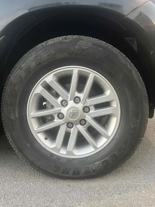 Toyota Fortuner 2012 photo 3