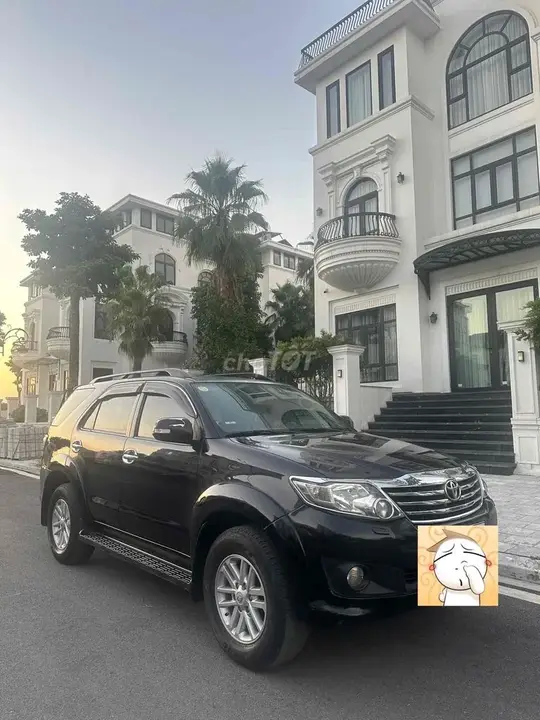 Toyota Fortuner 2012 photo 2