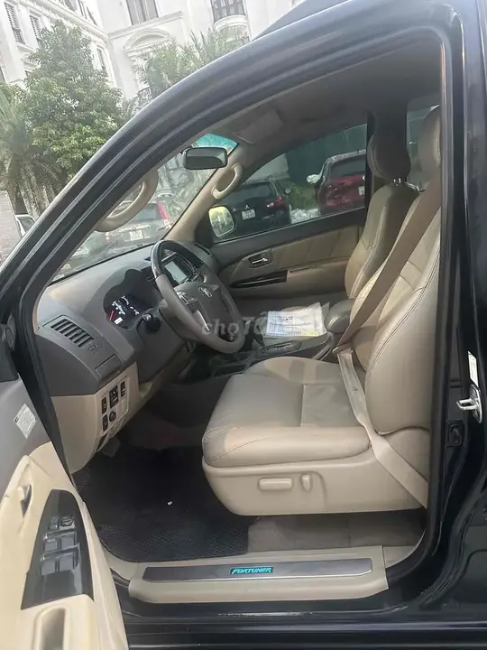 Toyota Fortuner 2012 photo 5