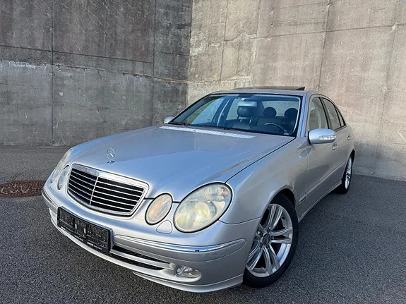 Mercedes-Benz E200