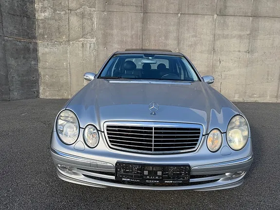 Mercedes-Benz E200 2003 photo 3