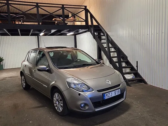 Renault Clio 2013 photo 2
