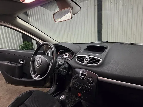 Renault Clio 2013 photo 4