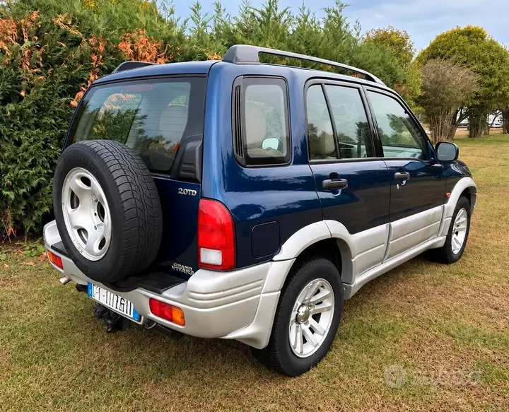 Suzuki Grand Vitara 2000 photo 3