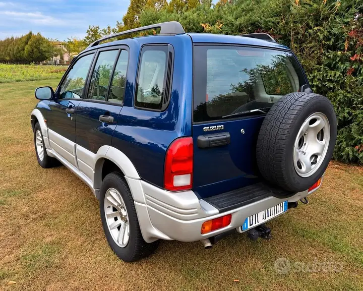 Suzuki Grand Vitara 2000 photo 4