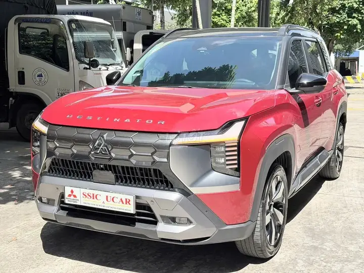 Mitsubishi Destinator