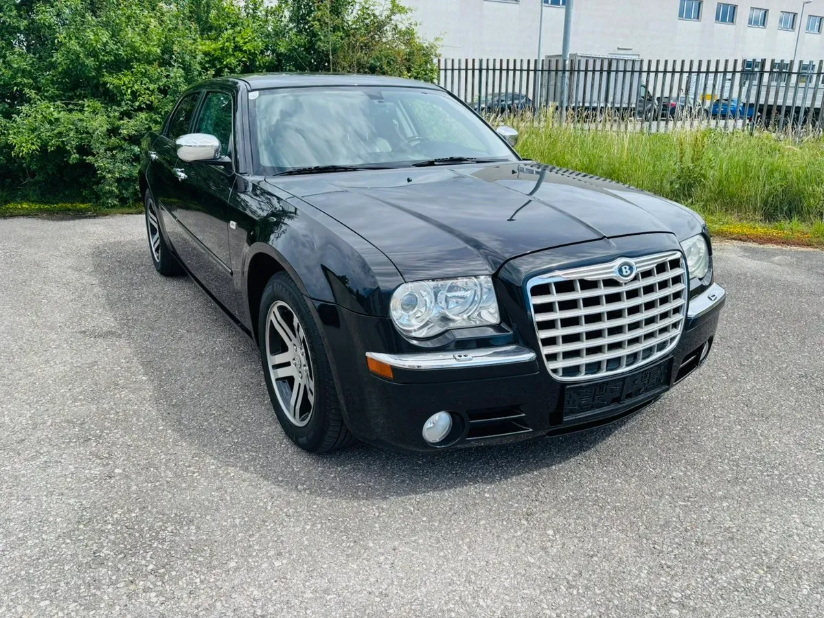 Chrysler 300 C 2006 photo 3