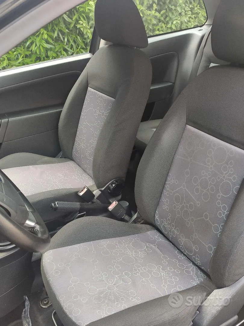 Ford Fiesta 2007 photo 4