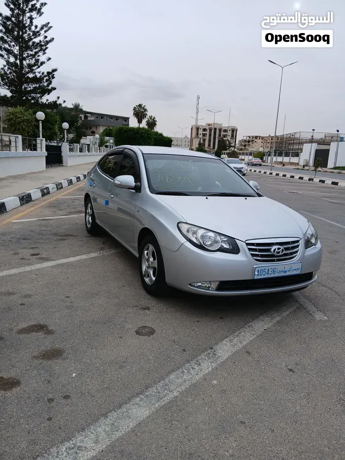 Hyundai Avante 2010 photo 3