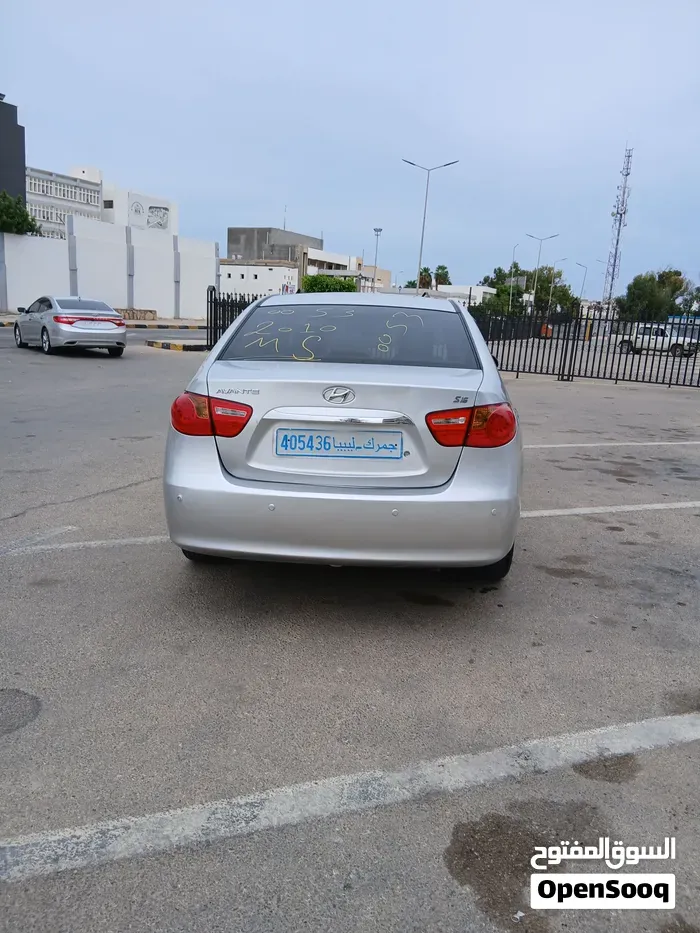 Hyundai Avante 2010 photo 4