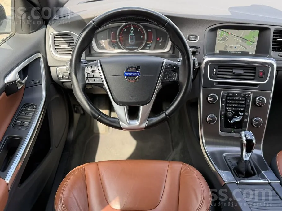 Volvo V60 2014 photo 4