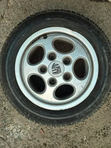 Porsche 928