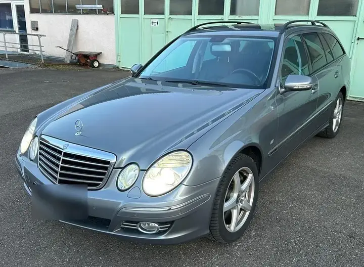 Mercedes-Benz E 280