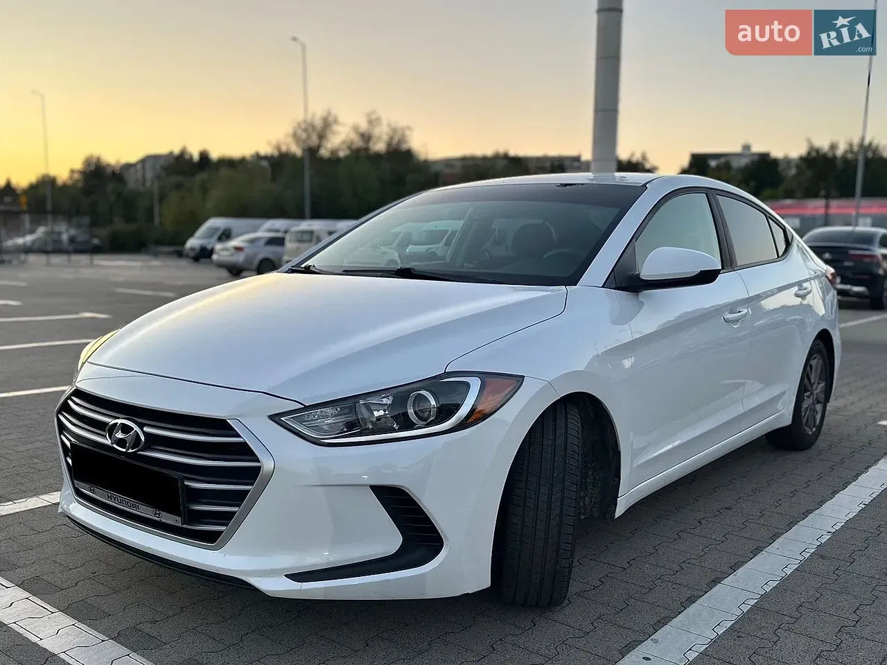 Hyundai Elantra 2017 photo 2