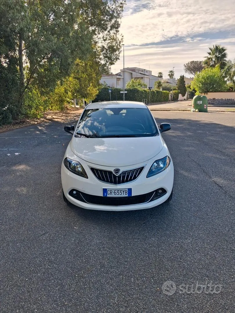Lancia Ypsilon 2023 photo 5