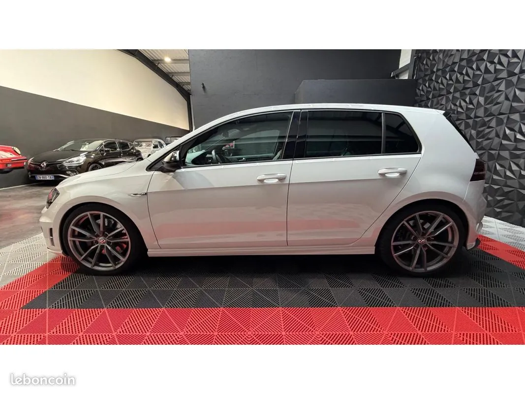 Volkswagen Golf 2015 photo 2