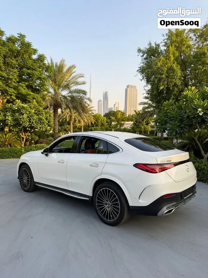 Mercedes-Benz Glc300 2025 photo 4