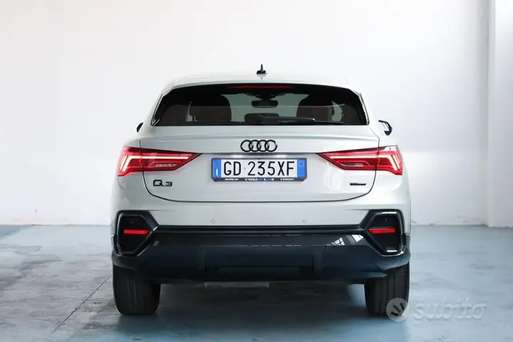 Audi Q3 2021 photo 5