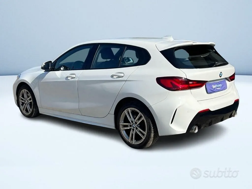 BMW 1 Series 2023 photo 5