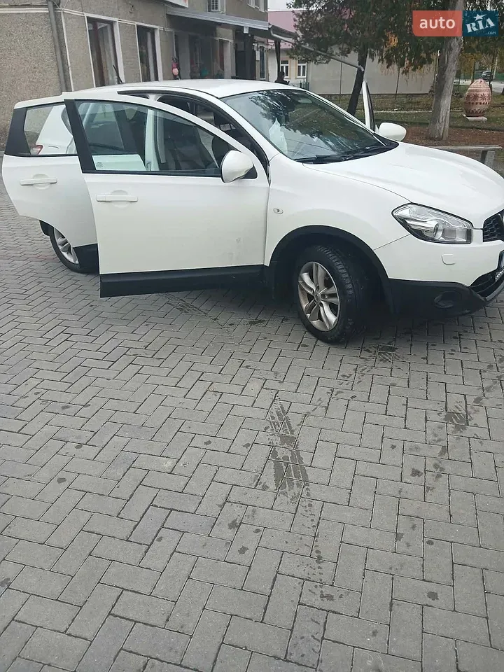 Nissan Qashqai 2013 photo 5