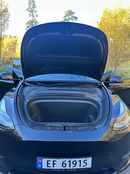 Tesla Model Y 2023 photo 5