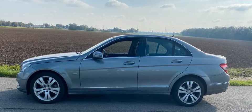 Mercedes-Benz C180