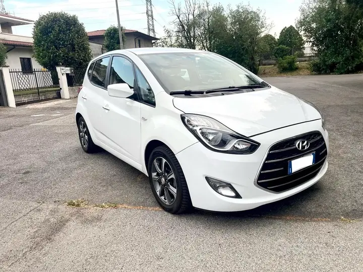 Hyundai Ix20 2015 photo 3