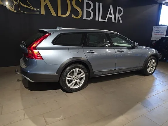 Volvo V90 Cross Country 2018 photo 4