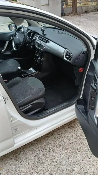 Citroen C3 2010 photo 4
