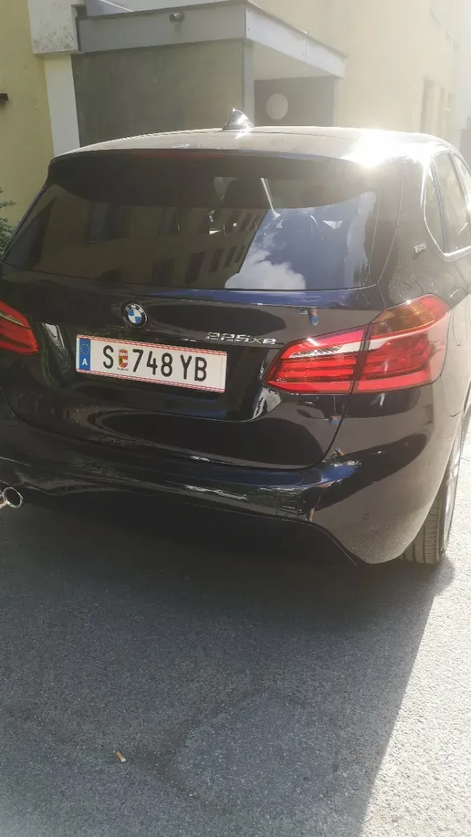 BMW 2 Series 2018 photo 2