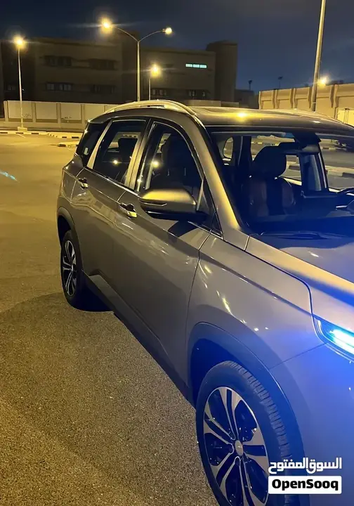 Chevrolet Captiva 2023 photo 2