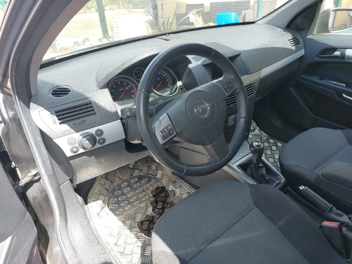 Opel Astra 2007 photo 3