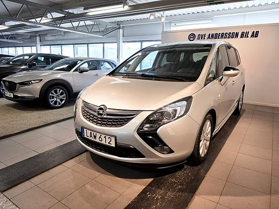 Opel Zafira Tourer 2016 photo 2