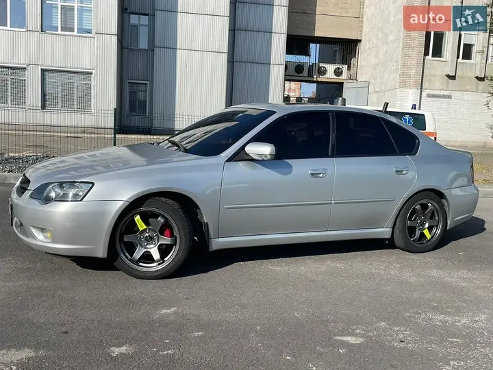 Subaru Legacy 2003 photo 3