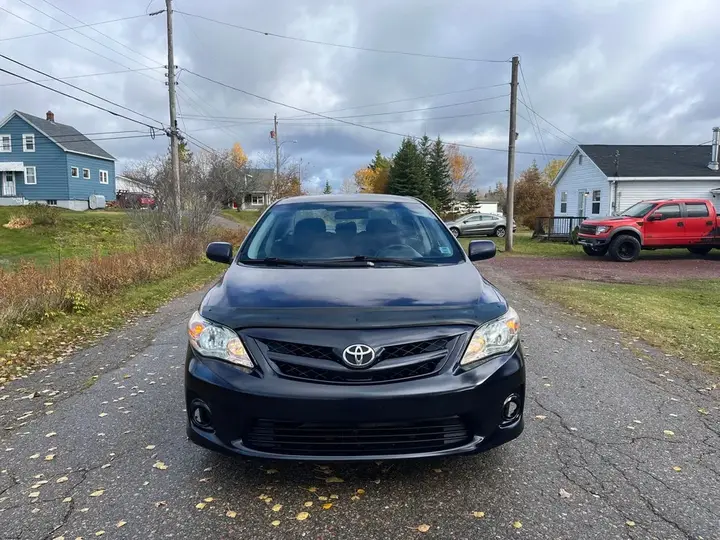 Toyota Corolla 2011 photo 2