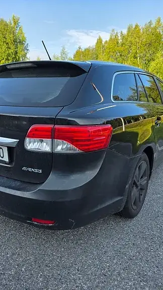 Toyota Avensis 2015 photo 3