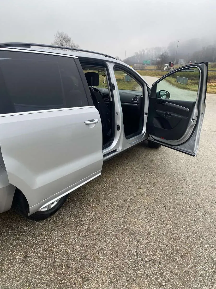 Volkswagen Sharan 2015 photo 2
