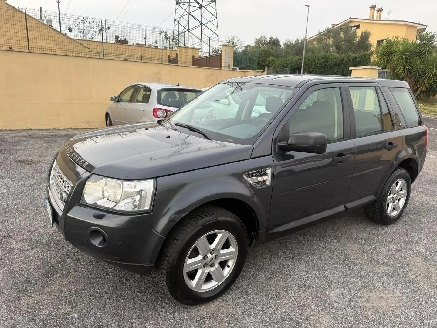 Land Rover Freelander 2009 photo 4