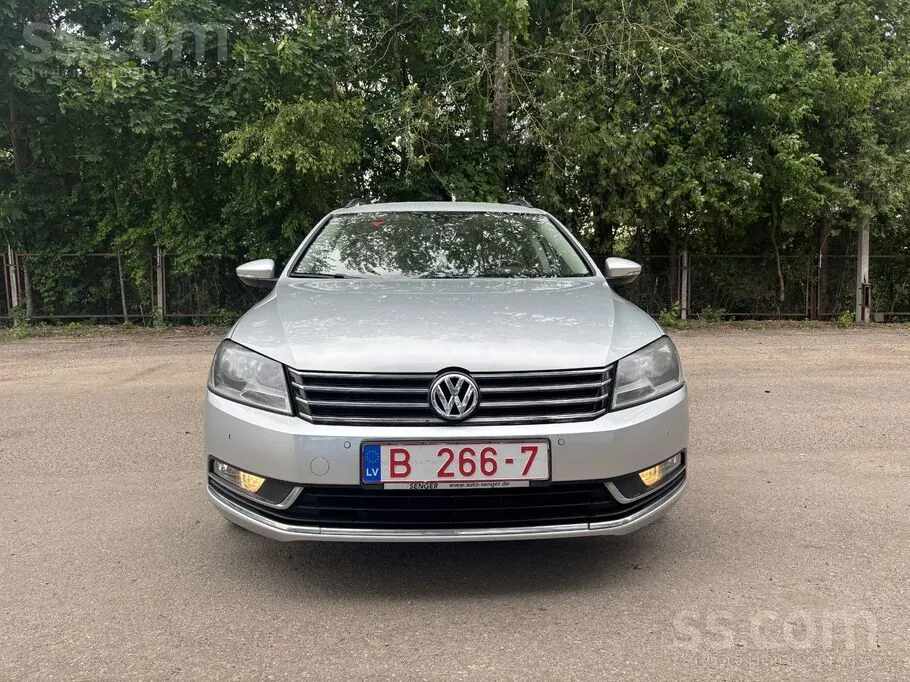 Volkswagen Passat 2012 photo 5