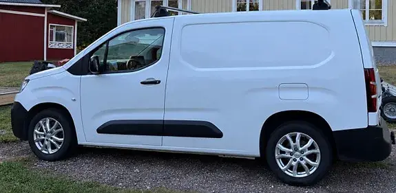 Citroen Berlingo 2022 photo 2