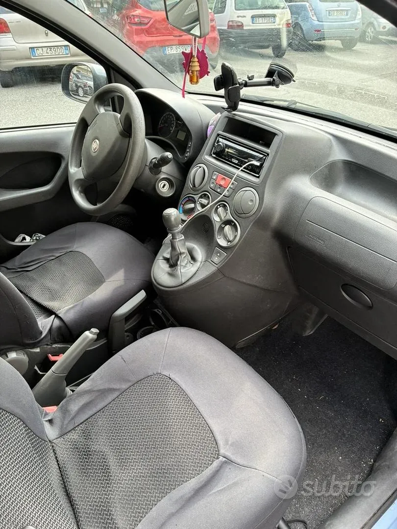 Fiat Panda 2011 photo 2