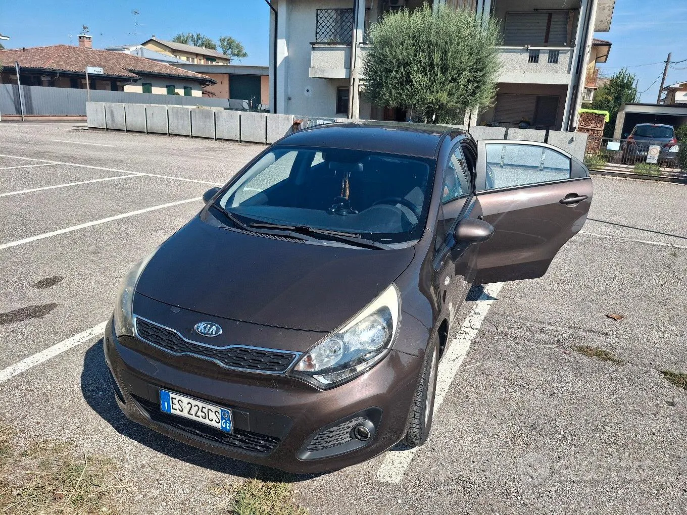Kia Rio 2013 photo 3