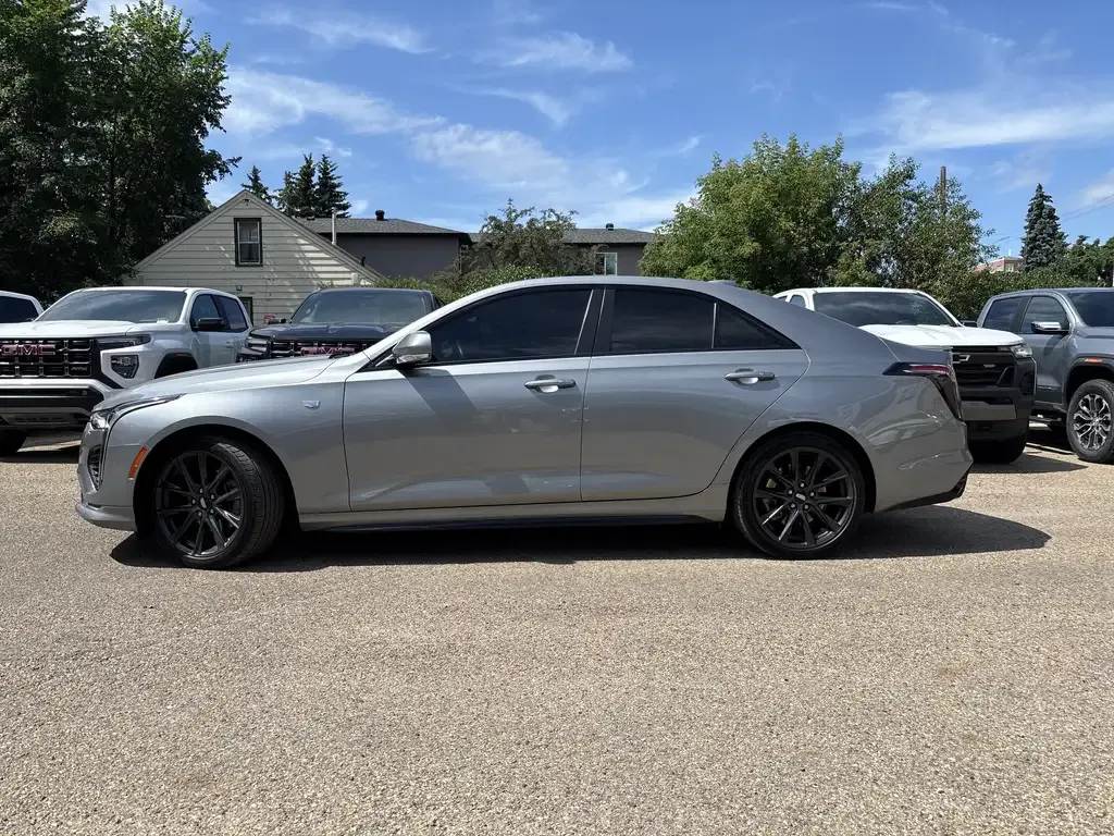 Cadillac Ct4 2025 photo 2